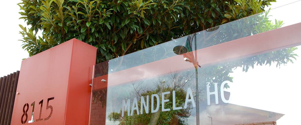 Mandela House joka esittää kyltit