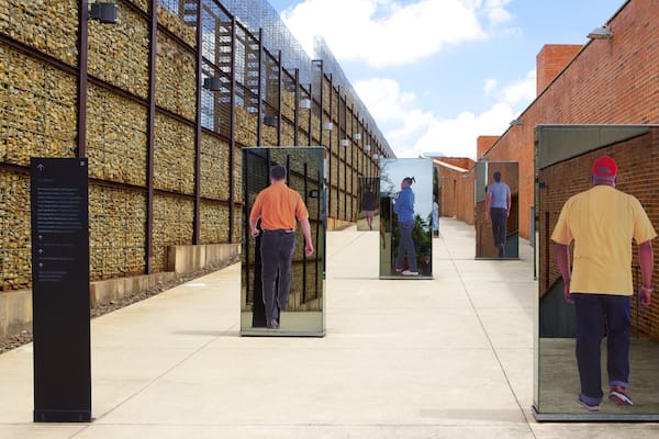 Apartheid Museum welches beinhaltet Kunst und Stadt