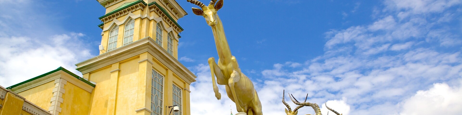 Gold Reef City welches beinhaltet Kunst, Stadt und Statue oder Skulptur