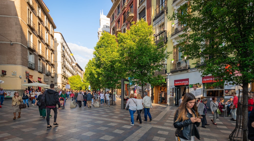 Royal Theatre showing street scenes