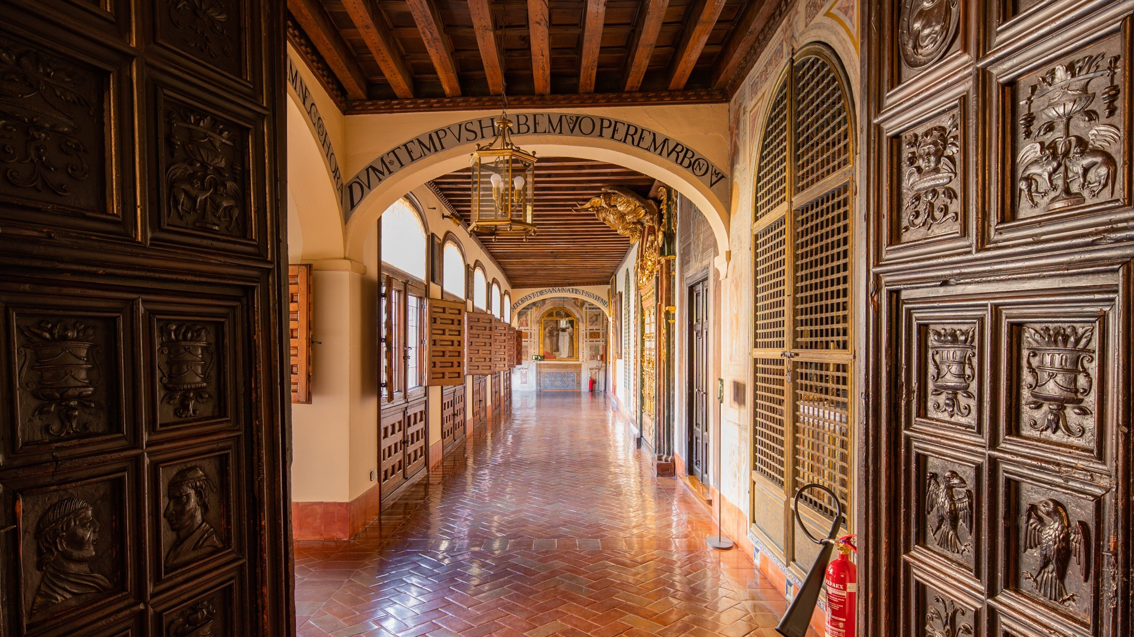 Convent de las Descalzas Reales which includes heritage elements and interior views