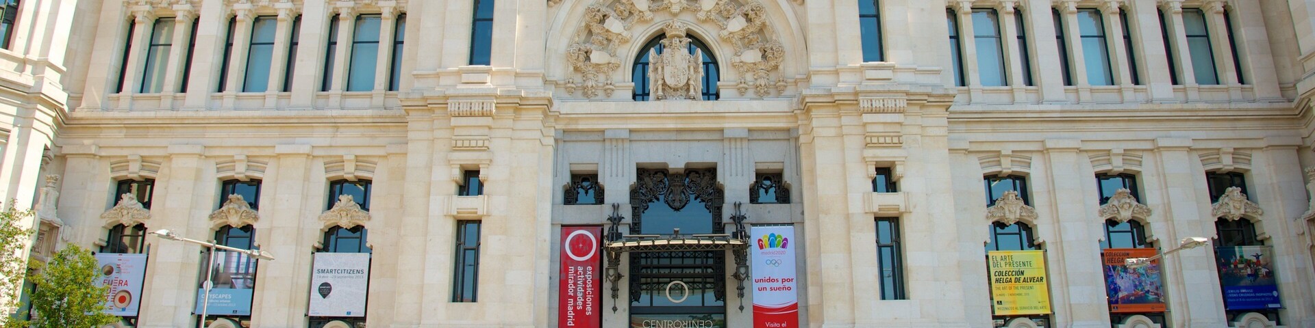 Casa del Ayuntamiento mostrando um edifício administrativo e arquitetura de patrimônio