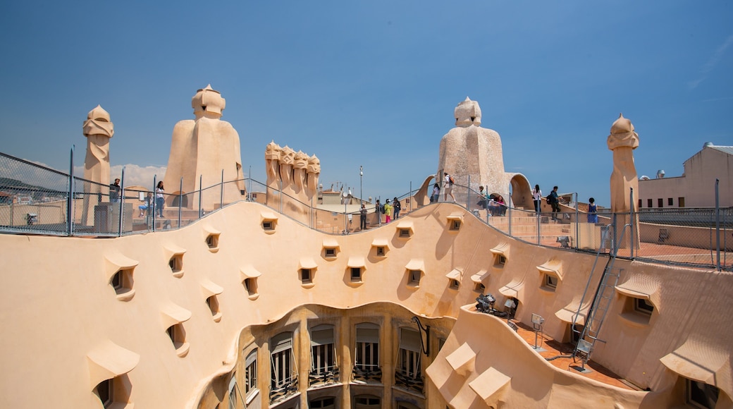 Casa Mila featuring modern architecture