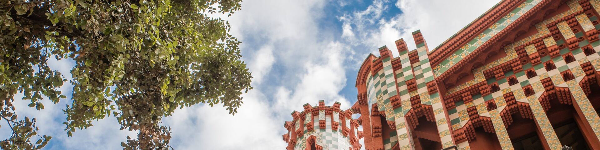 Casa Vicens which includes modern architecture