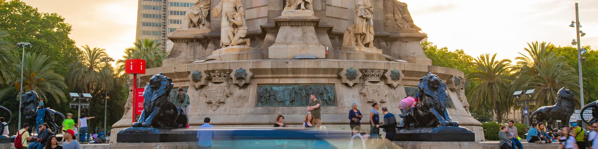 Port Vell showing heritage elements and a sunset