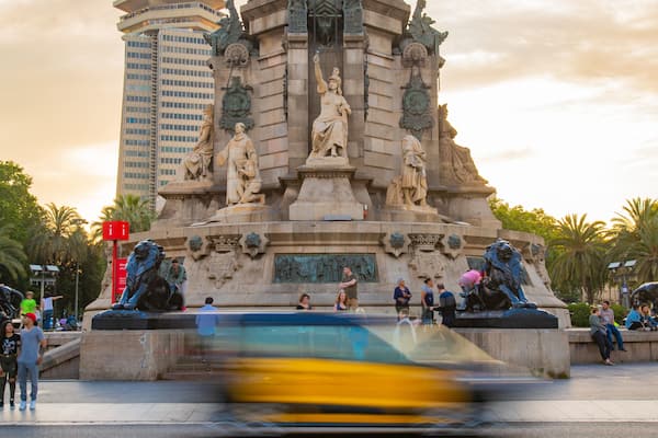 Port Vell showing heritage elements and a sunset