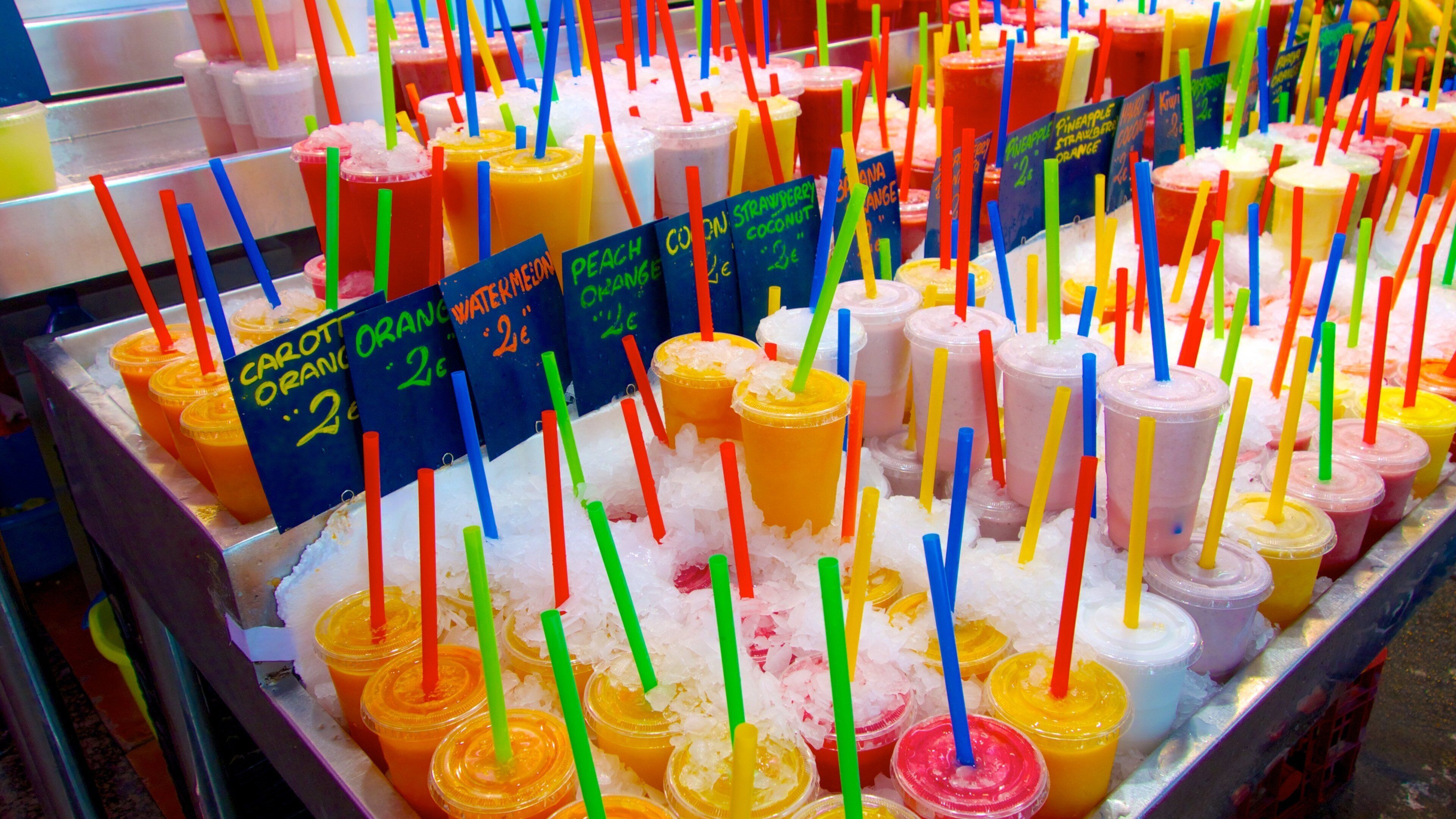 Boqueria Market which includes drinks or beverages and markets