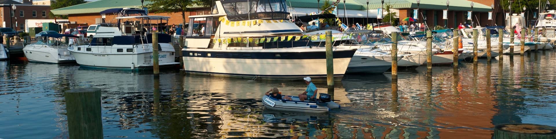 Hampton which includes a marina, a coastal town and boating