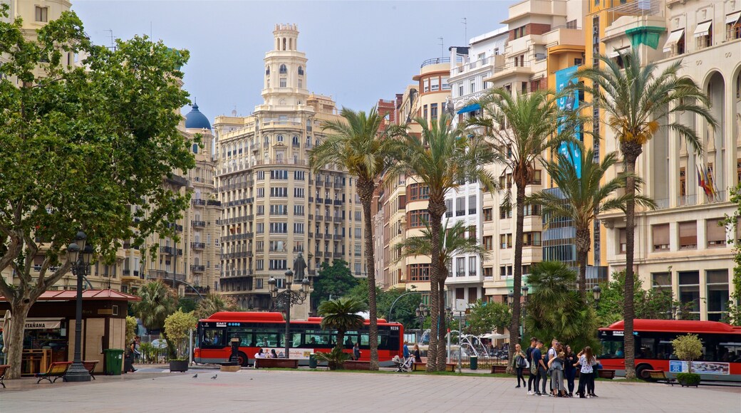 Plaza del Ayuntamiento which includes a city and a square or plaza