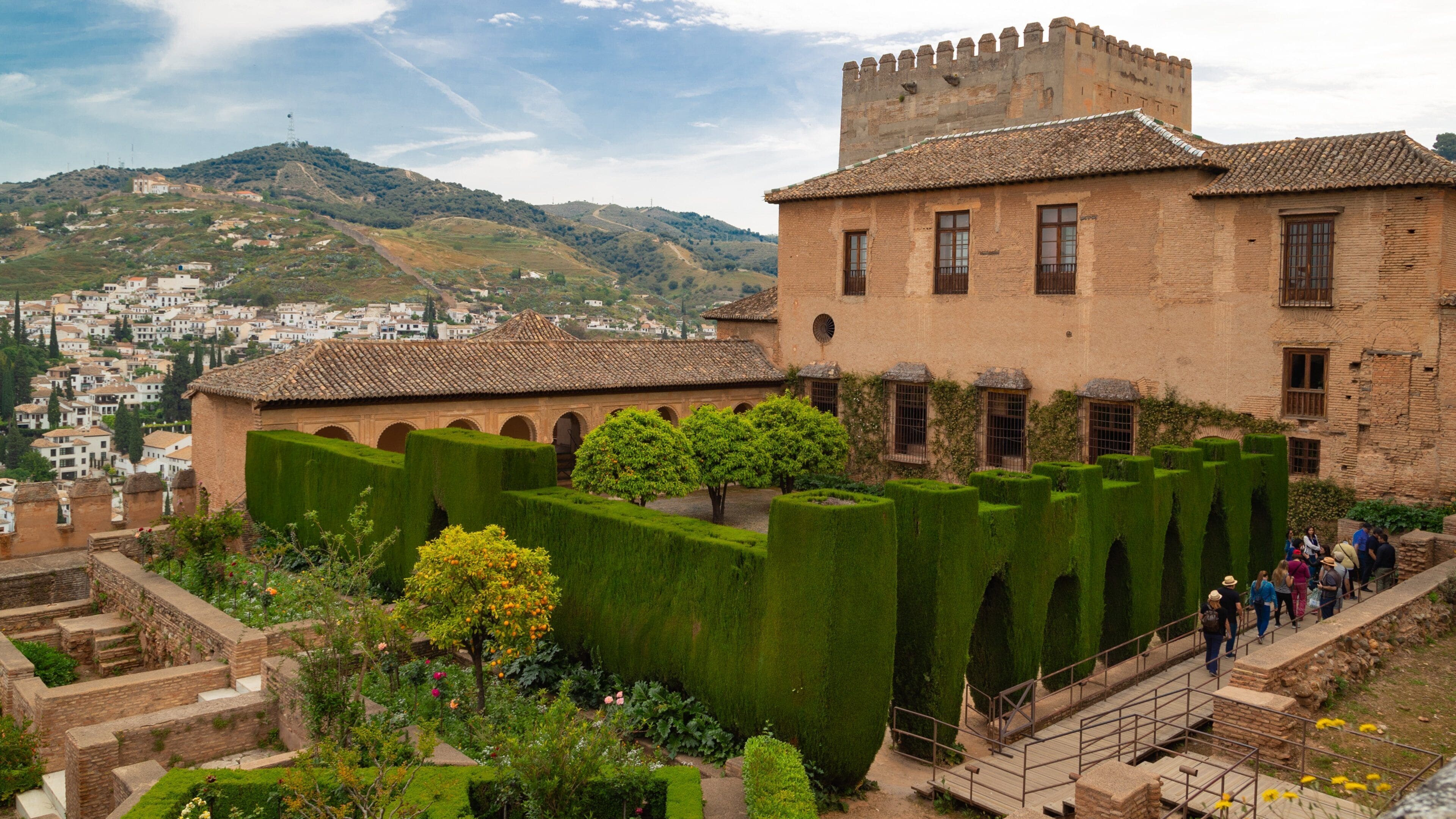 Alhambra showing heritage elements and a park