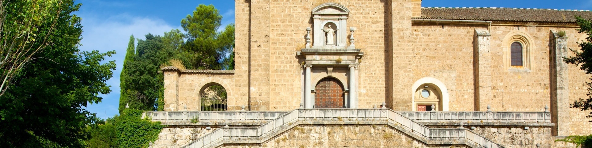 Granada Charterhouse featuring heritage architecture and chateau or palace