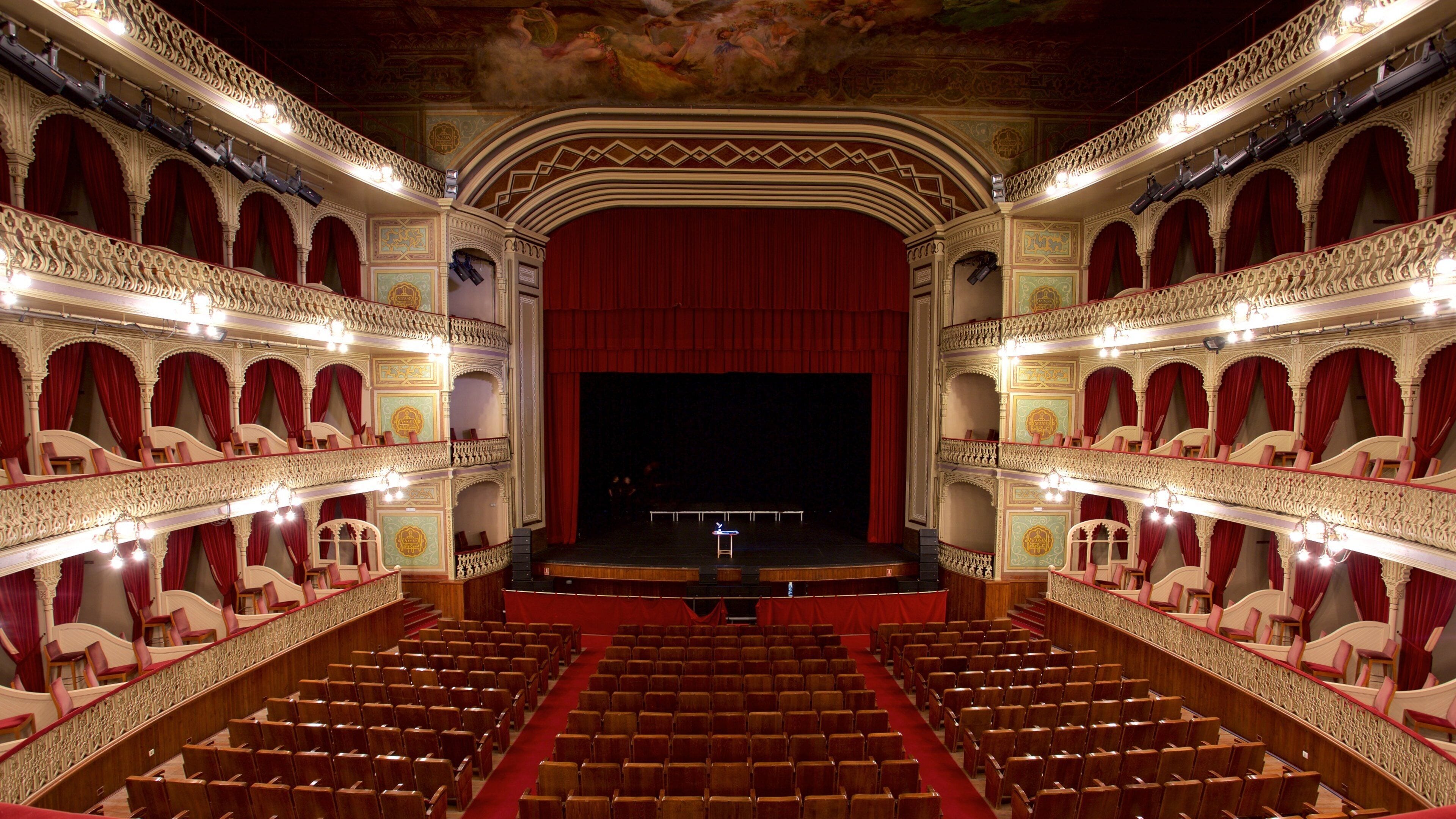 El Gran Teatro Falla som inkluderer teater og innendørs