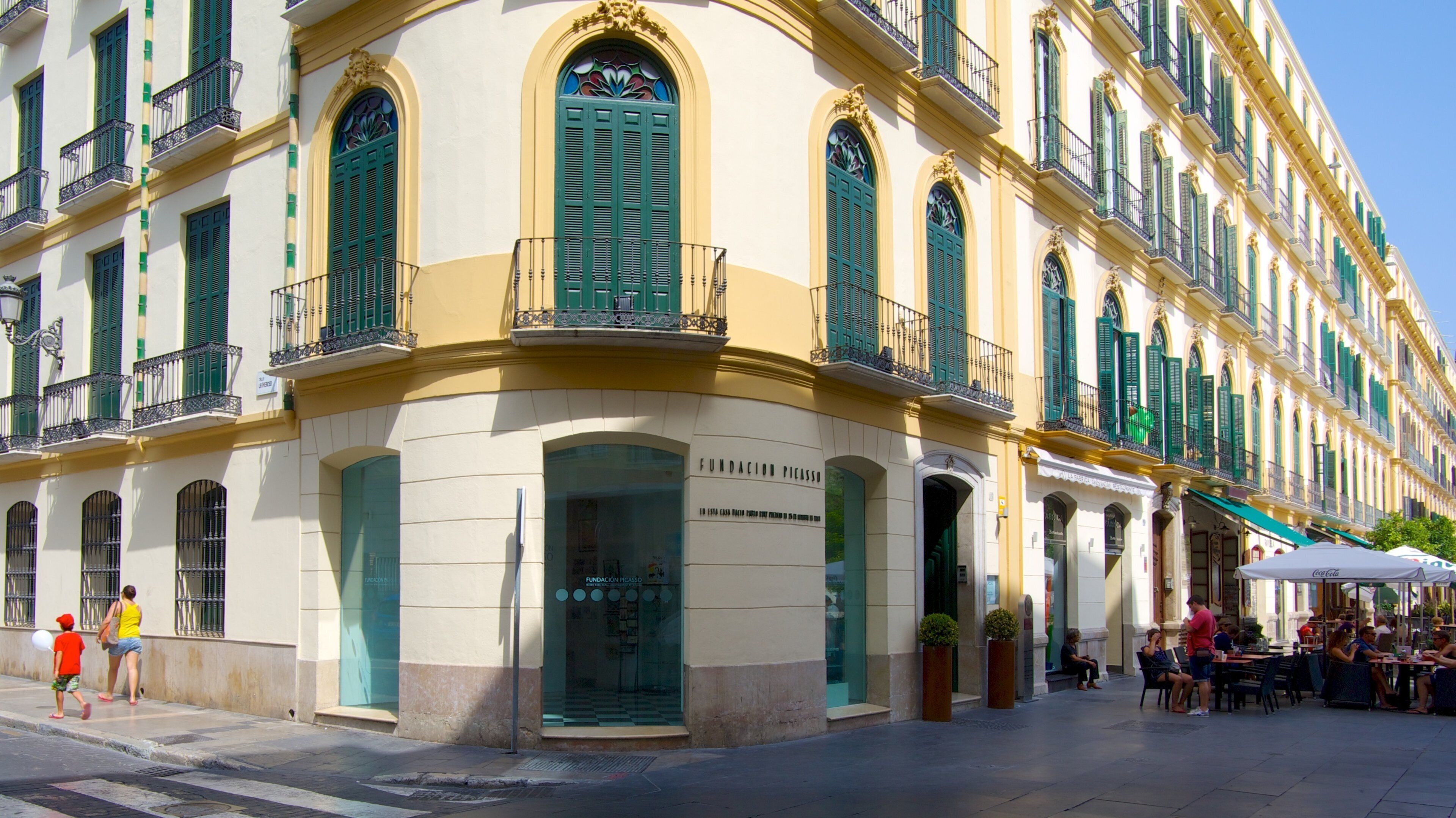 Casa Natal de Picasso mostrando escenas urbanas y una ciudad