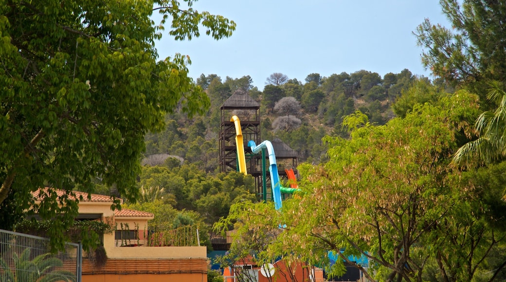 Aqualandia showing a waterpark