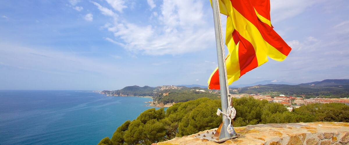 Festung Sant Joan mit einem allgemeine Küstenansicht