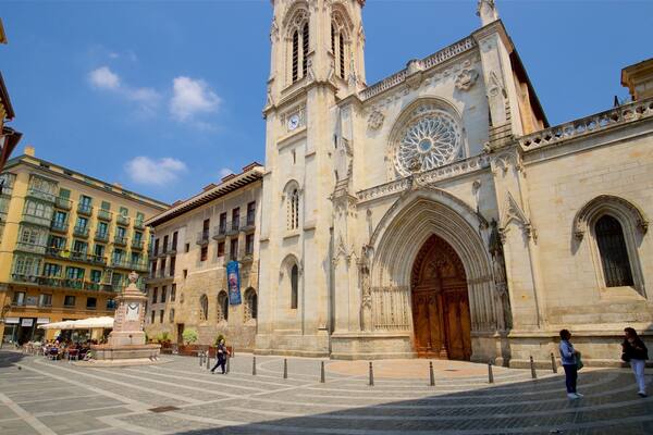 Cathédrale de Santiago mettant en vedette église ou cathédrale et patrimoine architectural