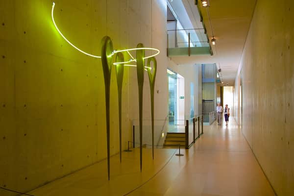 Es Baluard mit einem Innenansichten und Kunst