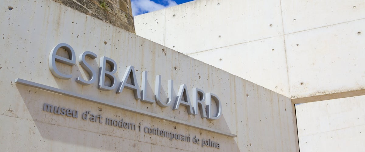 Es Baluard showing signage