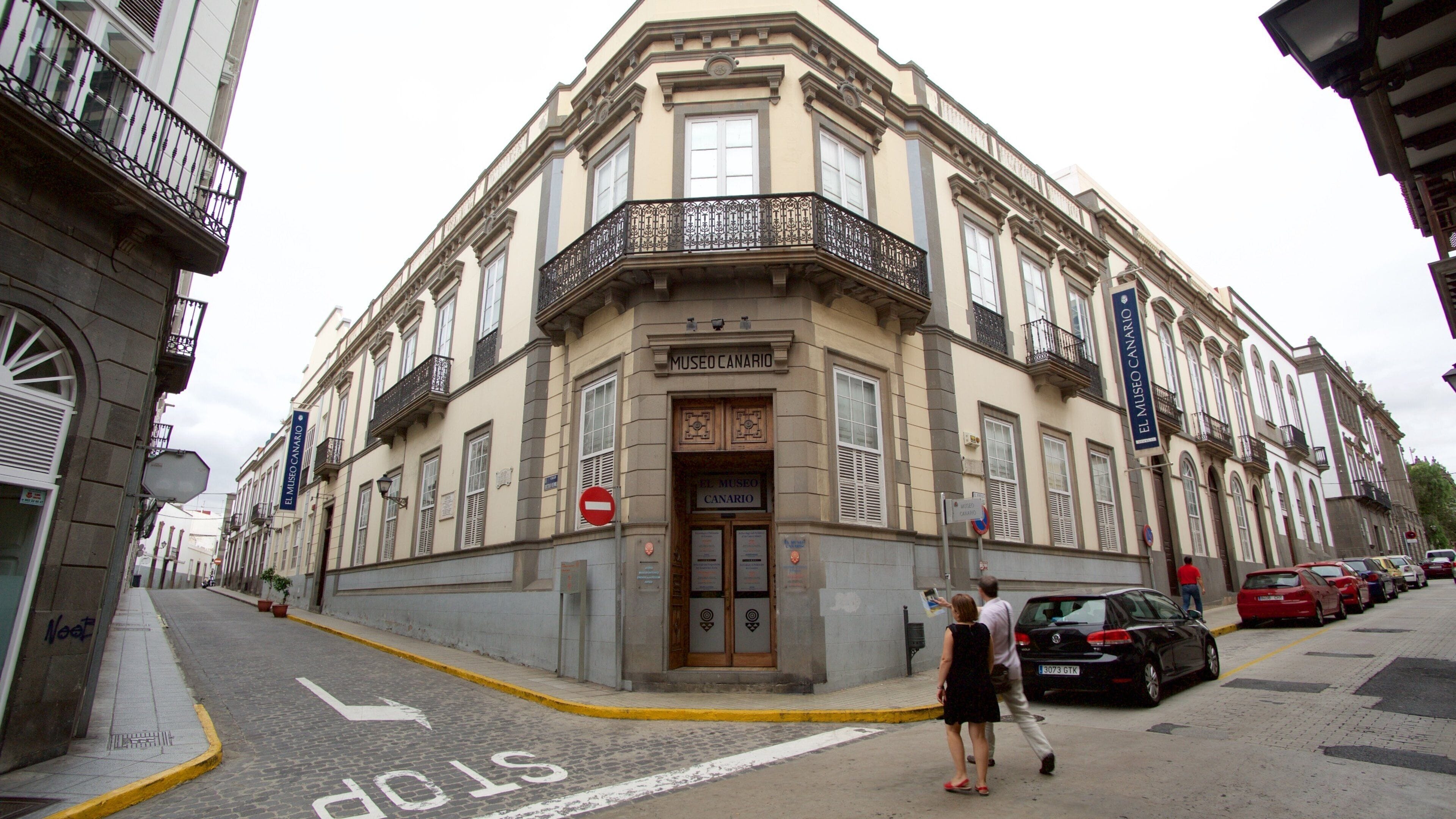 Museo Canario ofreciendo arquitectura patrimonial
