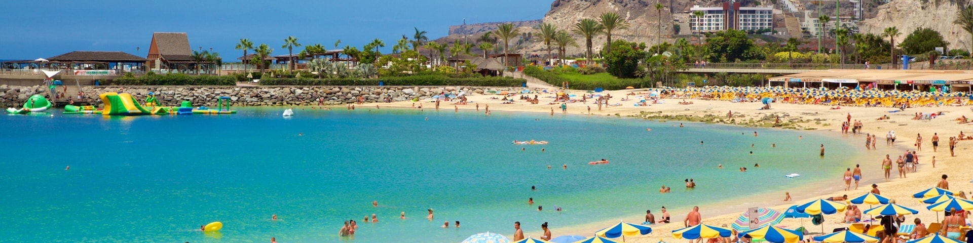 Amadores Strand das einen Strand, Luxushotel oder Resort und allgemeine Küstenansicht