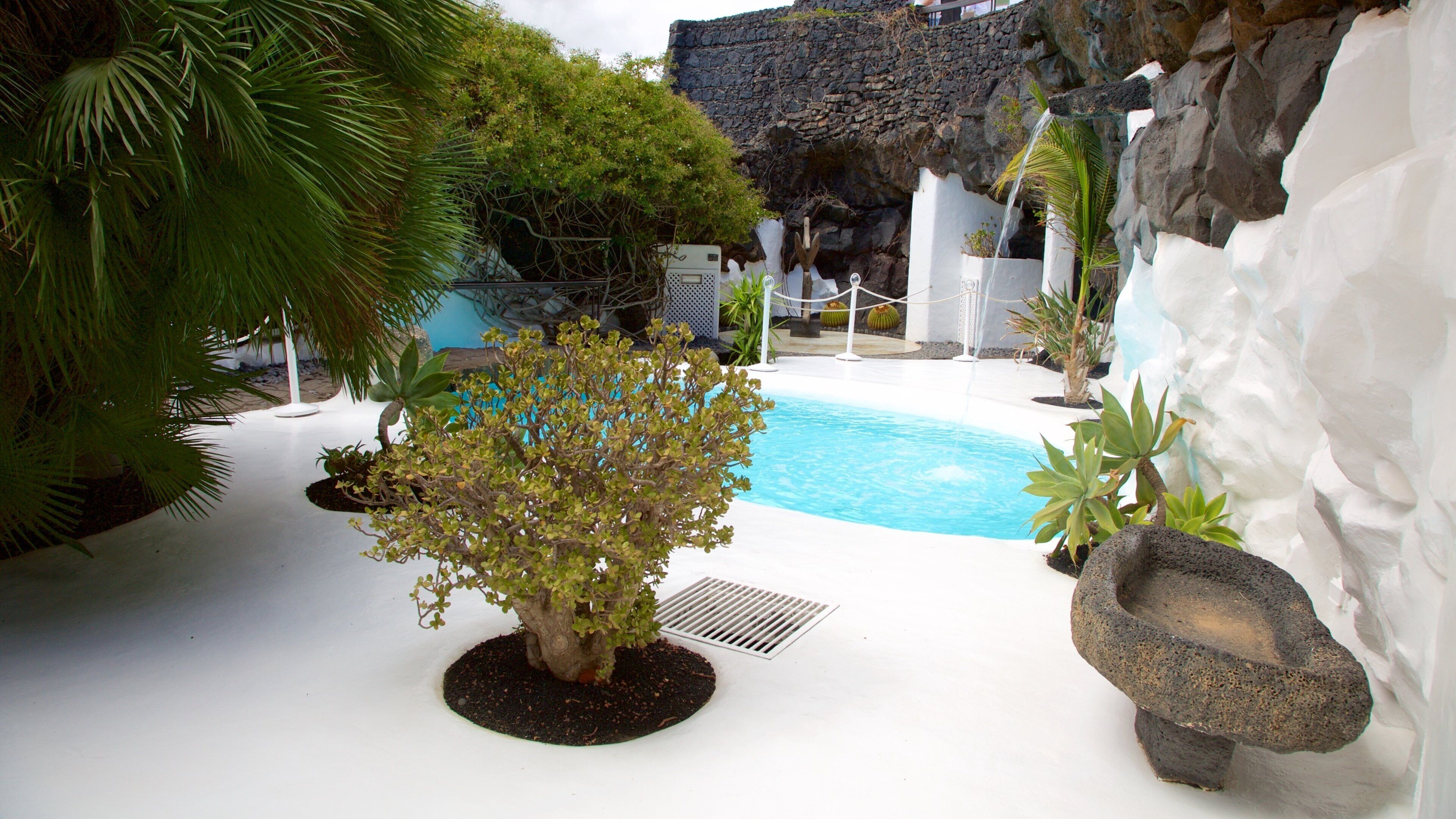 Cesar Manrique Foundation featuring a pool