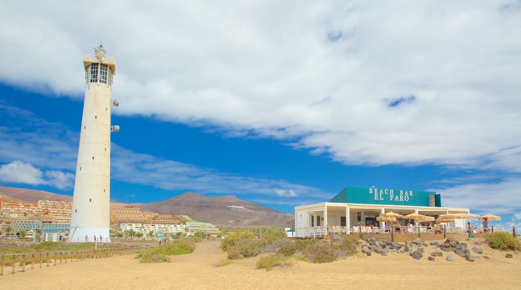 漢迪亞燈塔 其中包括 燈塔, 沙灘 和 海邊城市