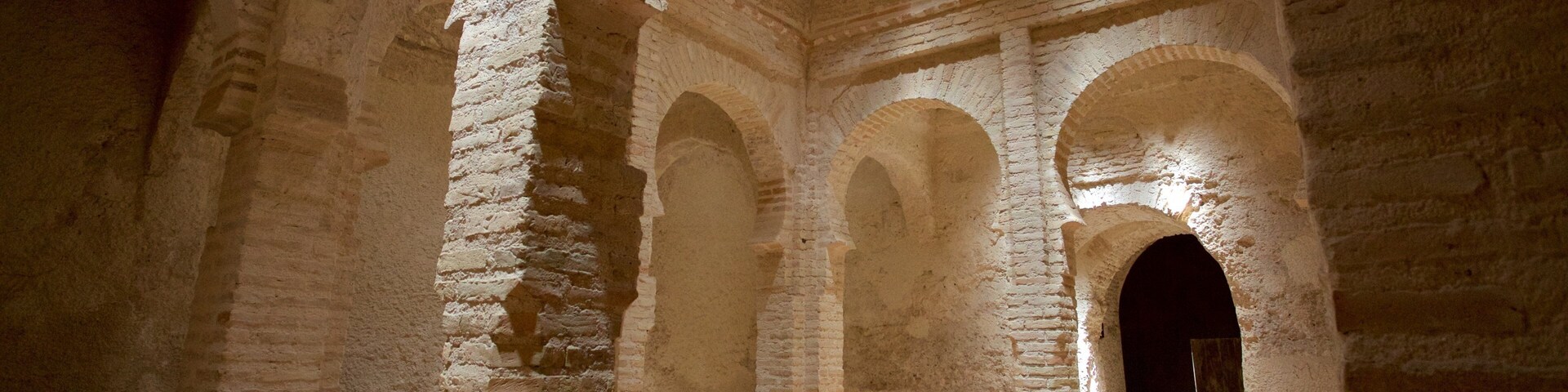 Alcazar Gardens which includes heritage elements and interior views