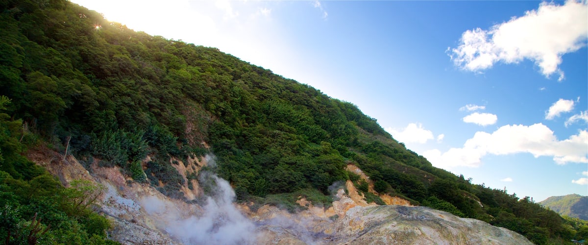 Sulphur Springs which includes a hot spring, tranquil scenes and mist or fog