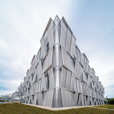 Mechanical Engineering building, EPFL, Lausanne
Design: Dominique Perrault, inaugurated in 2016
#trovember