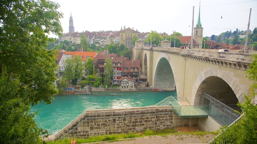 Bear Pits which includes a small town or village, a bridge and a river or creek