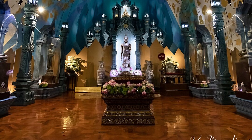 Heaven represented in the belly of the three headed elephant of The Erawan Museum.
#culture #thailand #erawanmuseum #heaven #buddhism #bangkok #travel #exploretheworld