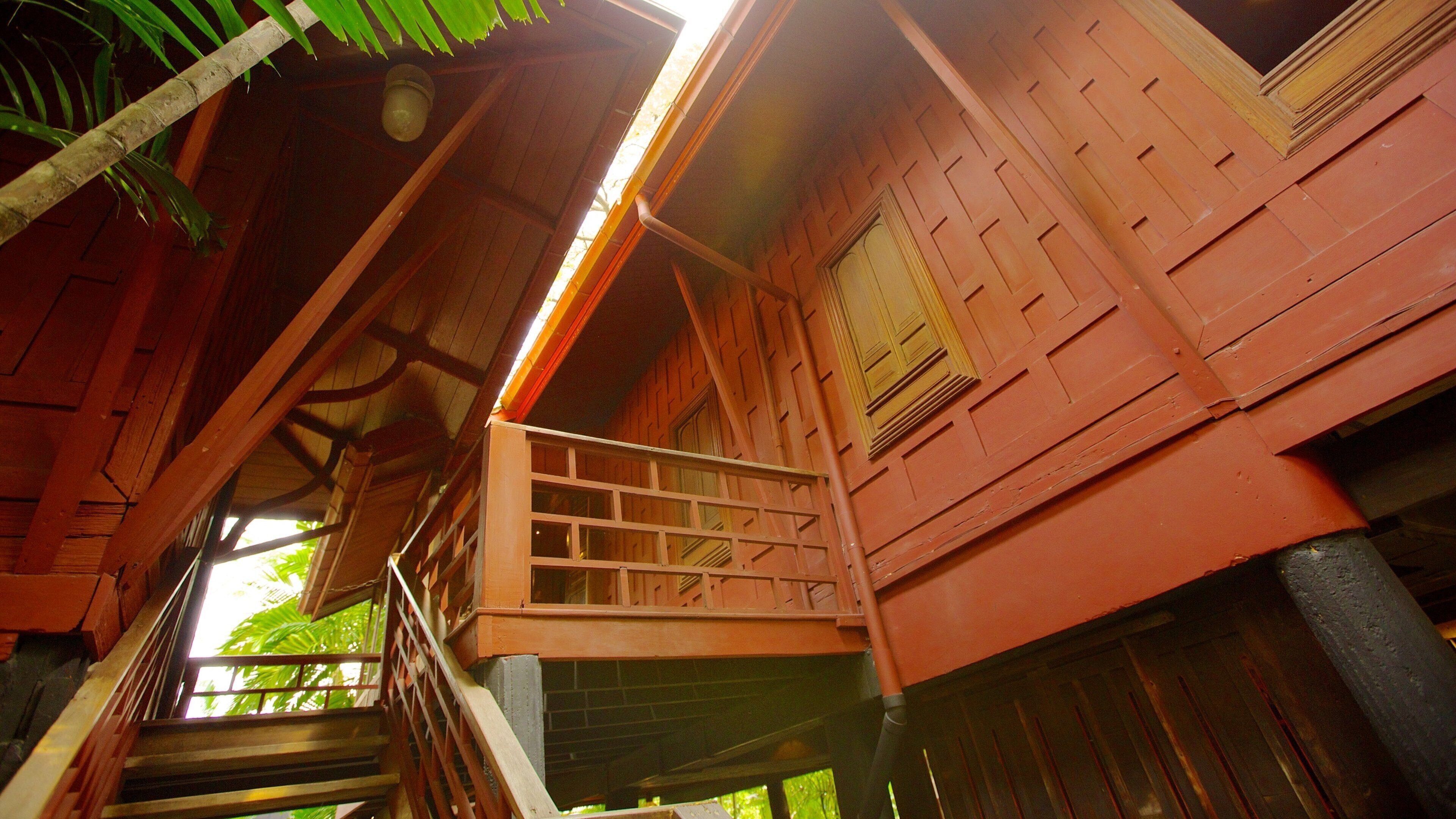 Jim Thompson House featuring a house