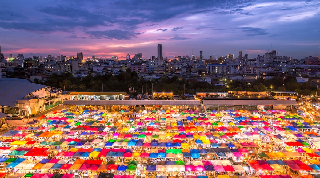 Chatuchak helgemarked