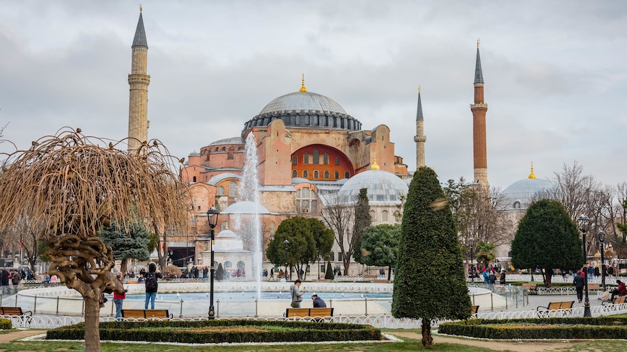 Hagia Sophia which includes heritage elements and a fountain