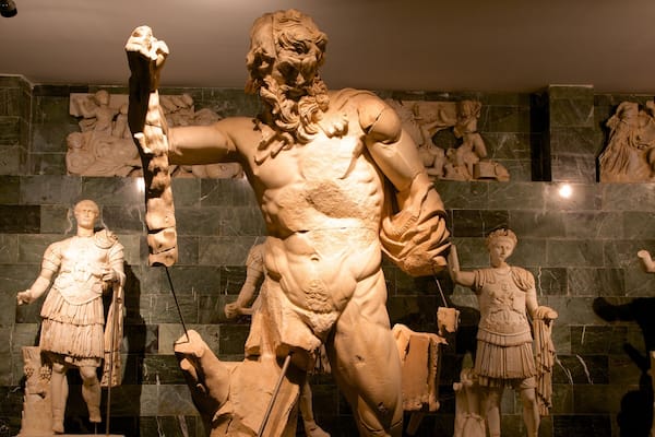 Museum von Antalya das einen Statue oder Skulptur