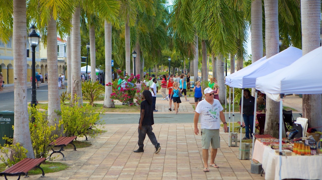 Fort Frederik featuring street scenes