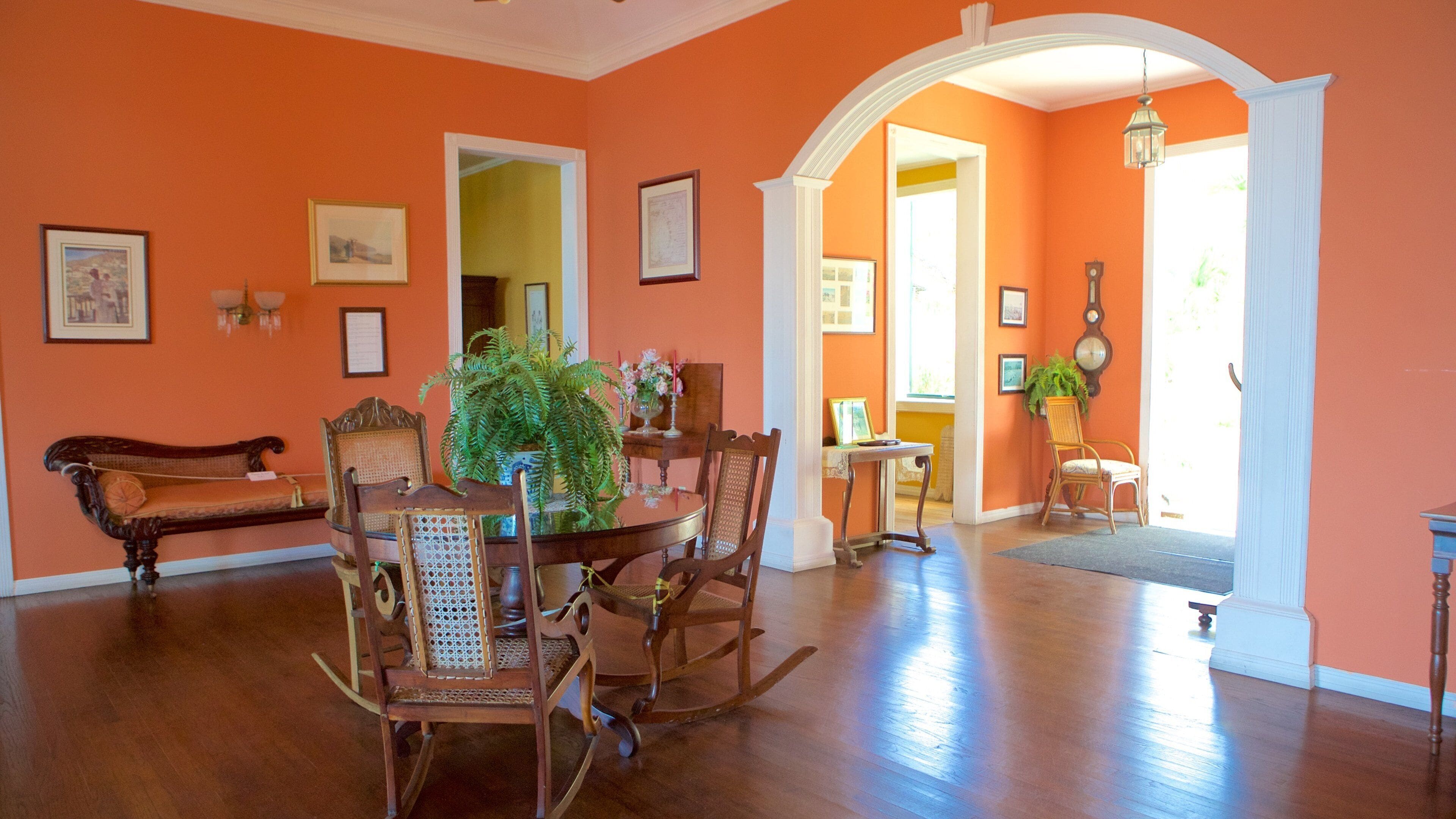 Blackbeard\'s Castle which includes interior views