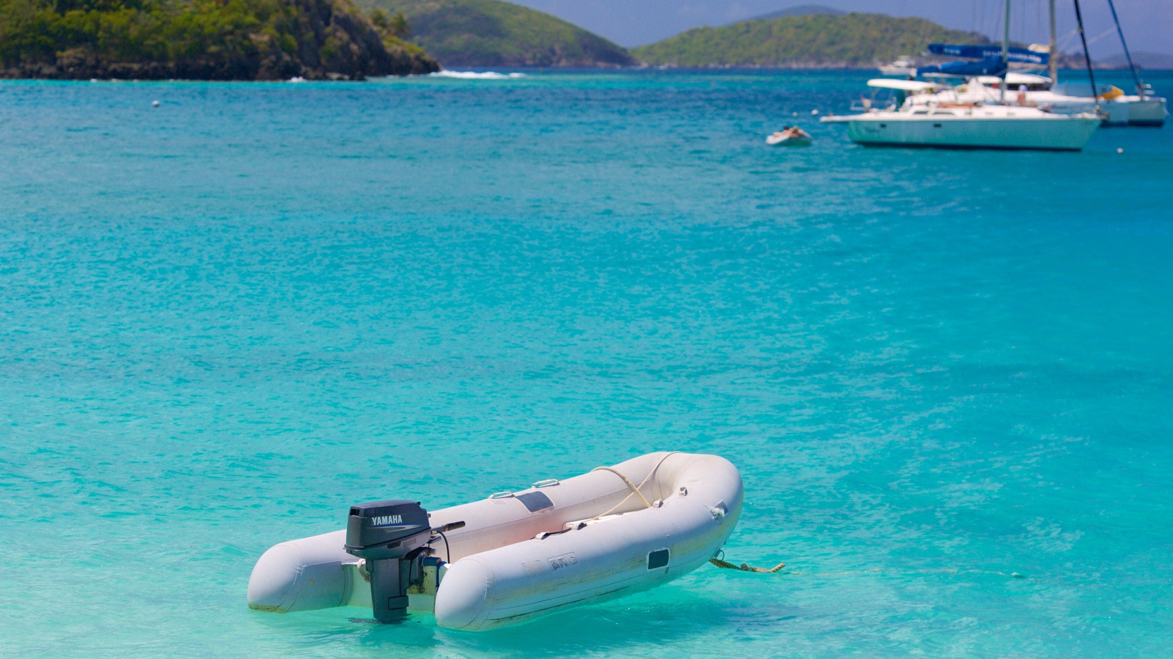 Cinnamon Bay som inkluderer kyst