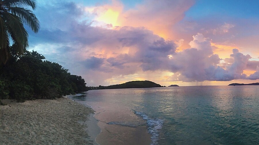 Since I like to sleep late...Here's another sunset from STJ!
#nationalpark #beach #island #sunset #nature
