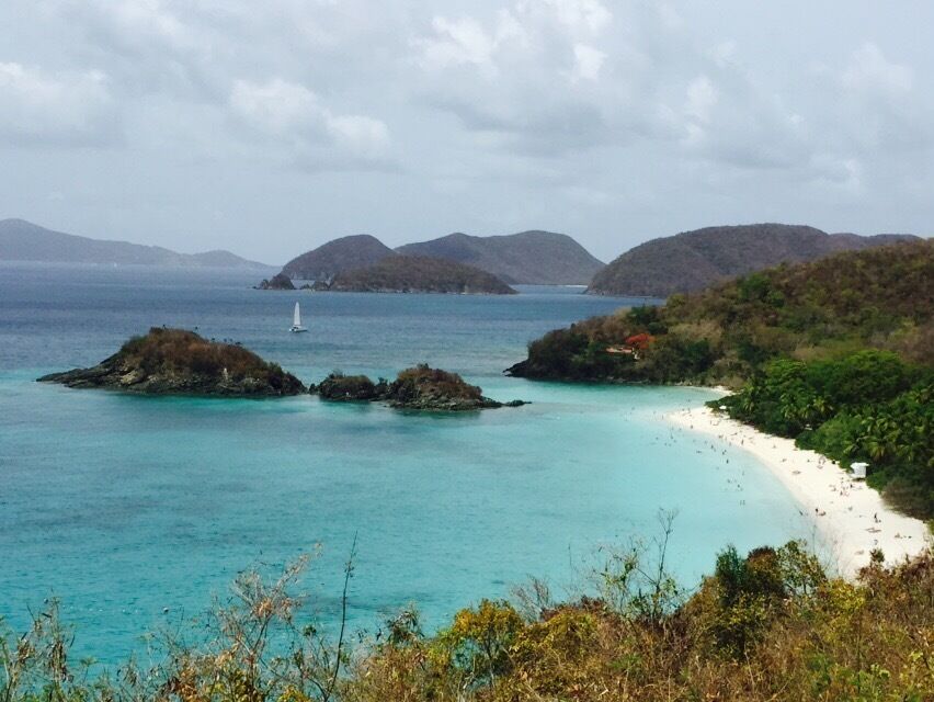 Beautiful area! This is a must see at St. John's island! 