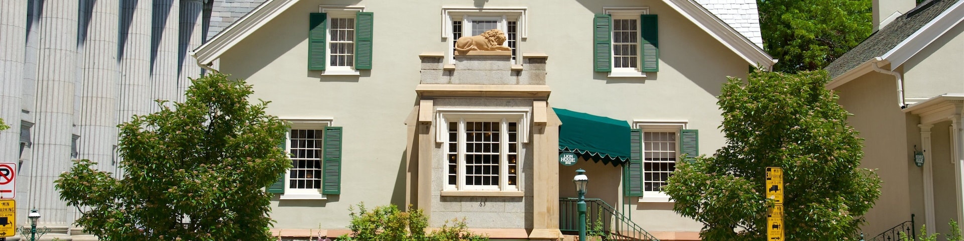 Lion House que inclui uma casa e arquitetura de patrimônio