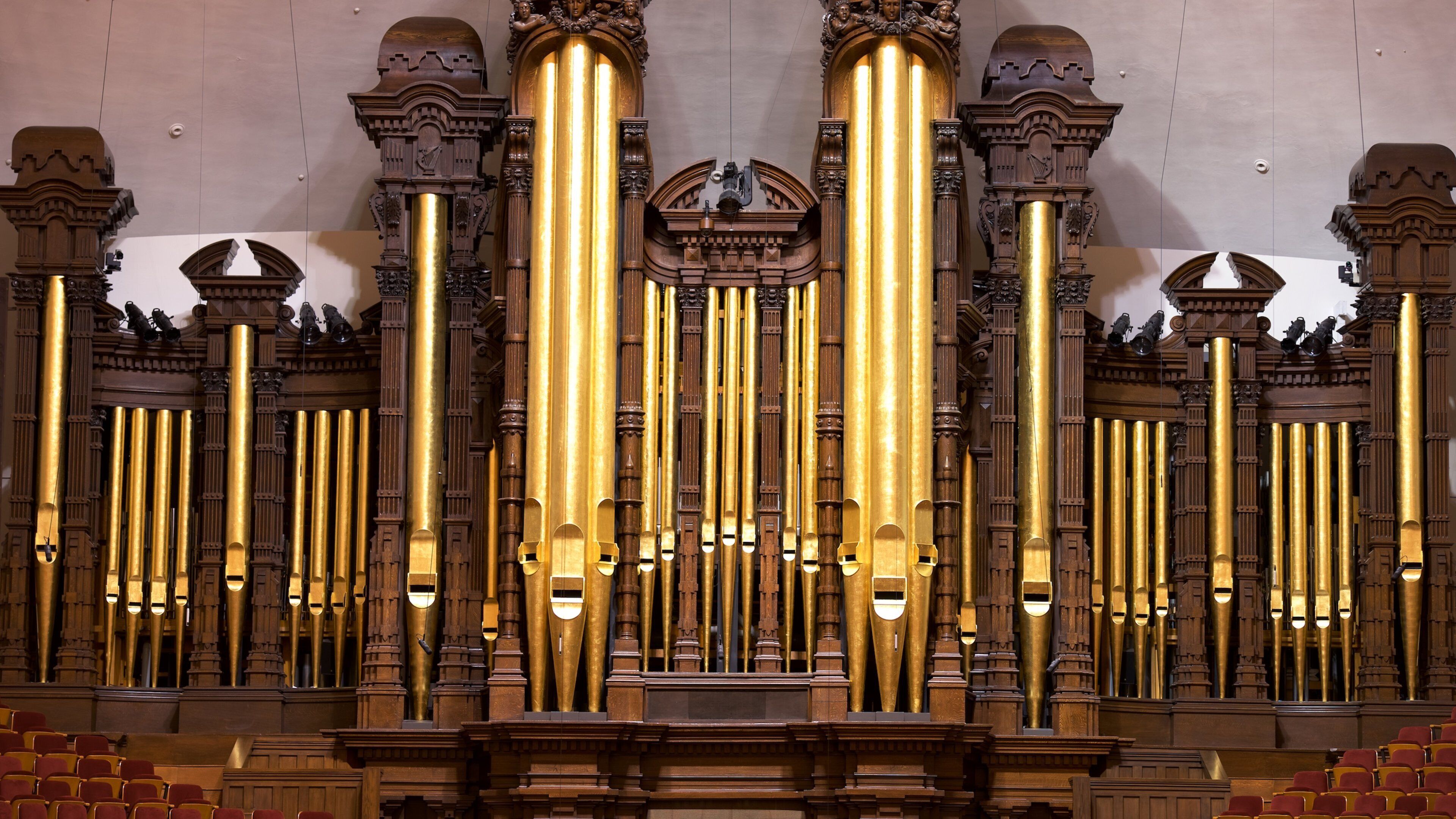 鹽湖大會堂 其中包括 內部景觀 和 音樂