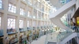 Salt Lake Public Library Main Building ofreciendo arquitectura moderna y vistas interiores
