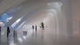 Milwaukee Art Museum ofreciendo vistas interiores y arte