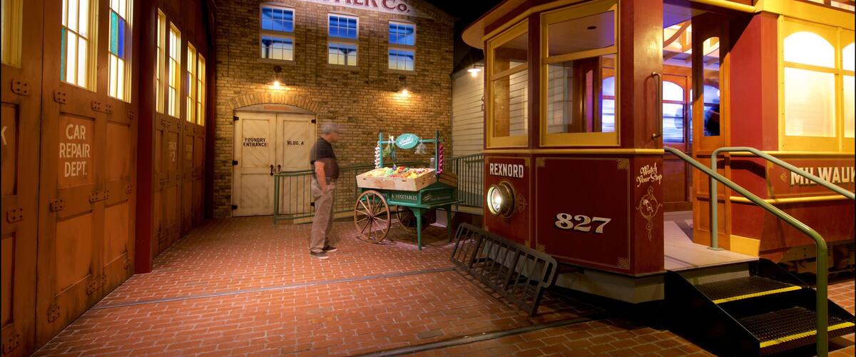 พิพิธภัณฑ์สาธารณะมิลวอกี แสดง การตกแต่งภายใน