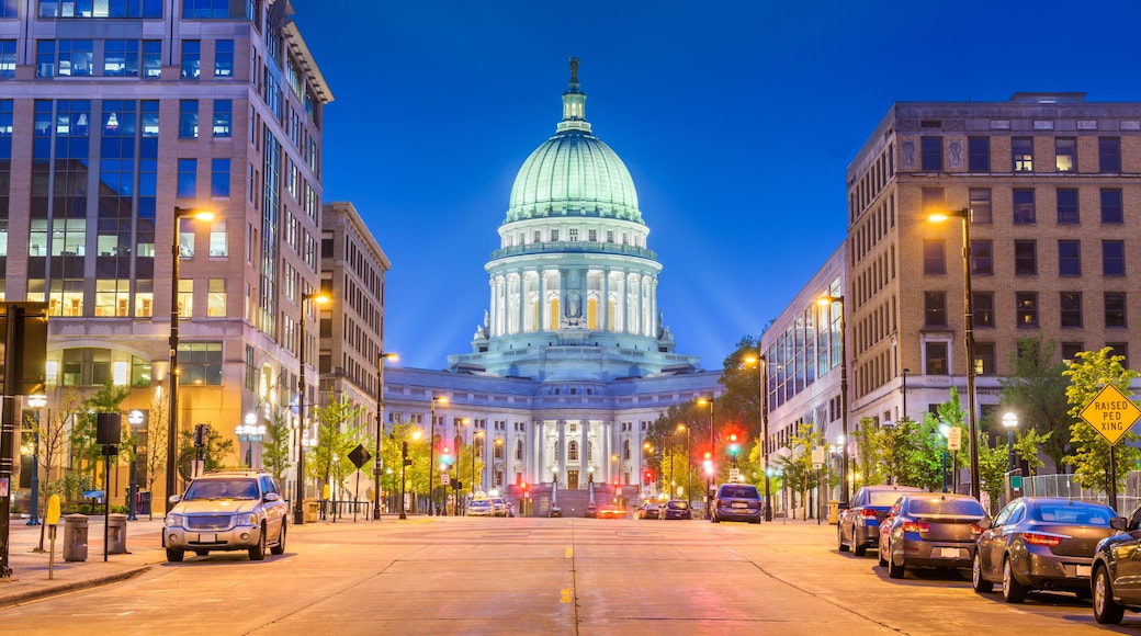 Madison, Wisconsin, USA state capitol