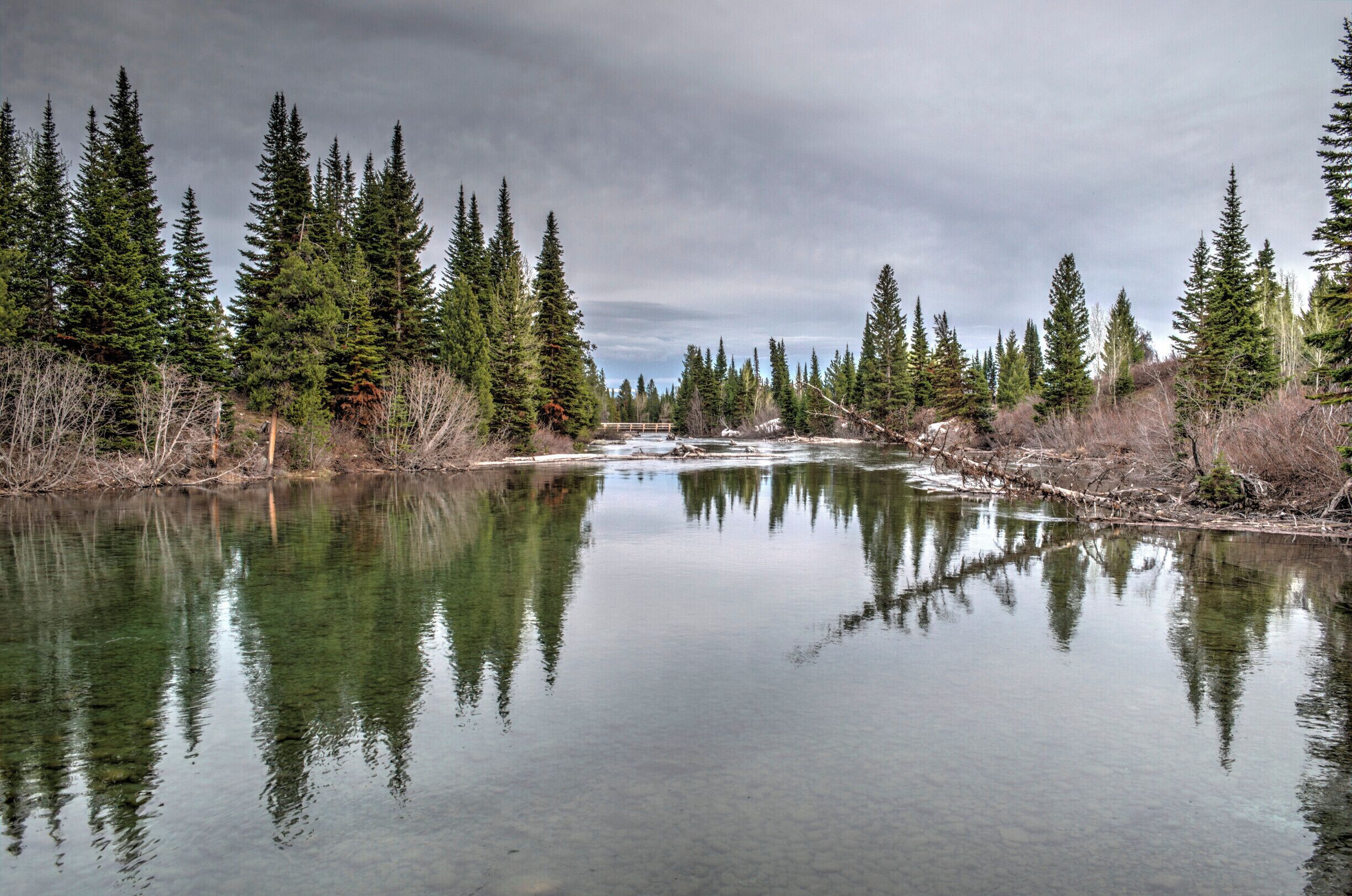 Jenny Lake in Grand Teton National Park. Lots of hiking, boat rides, and a small tent campground are all in the area. #jennylake #grandteton #nationalpark #wyoming