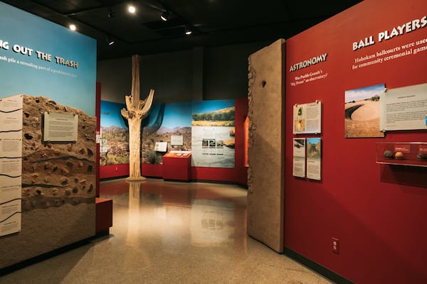 S\'edav Va\'aki Museum showing signage and interior views