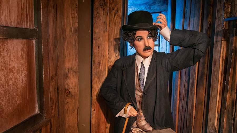 Hollywood Wax Museum which includes interior views