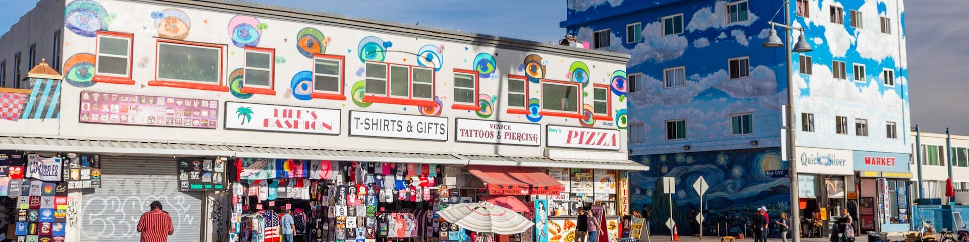 Venice Beach showing a sandy beach and a coastal town